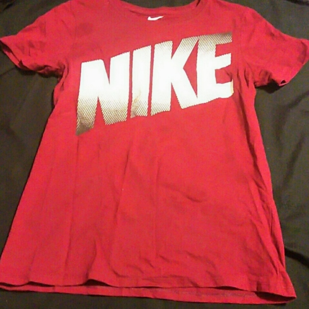 Nike Tee*